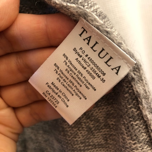 Aritzia Talula Cashmere and Angora Blend Cardigan, Size Medium - Picture 4 of 4